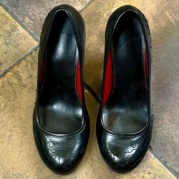 Women’s Black Leather Embroidered Pump Heels 7.5 - Picture 3 of 13